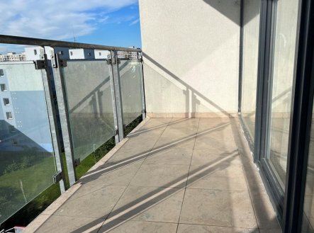 Pronájem bytu, 2+kk, 76 m²