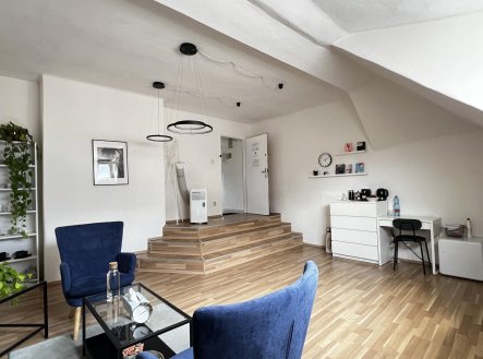 Pronájem kanceláře, 32 m²
