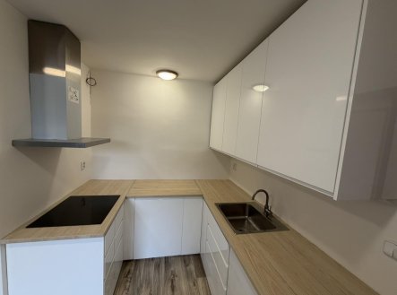 Pronájem bytu, 3+1, 74 m²