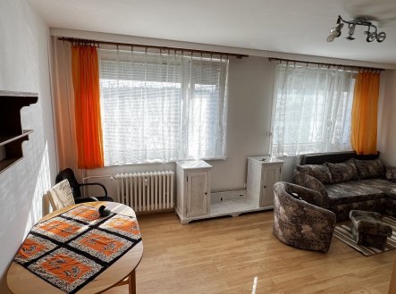 Pronájem bytu, 1+kk, 27 m²
