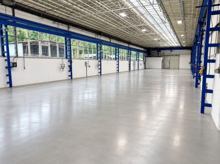 Pronájem skladu, 1 044 m²