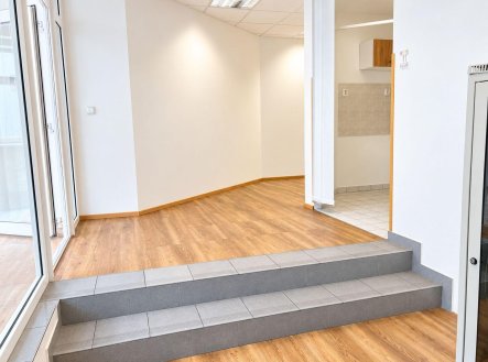 Pronájem kanceláře, 145 m²
