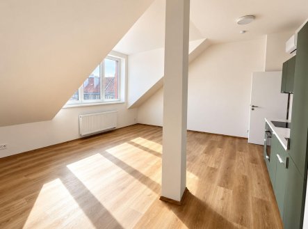 Pronájem bytu, 2+kk, 62 m²