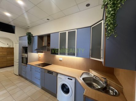 Pronájem bytu, 3+kk, 74 m²