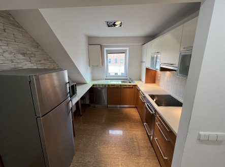 Pronájem bytu, 2+kk, 112 m²