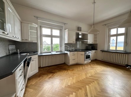 Prodej domu/vily, 626 m²