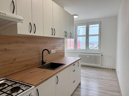 Pronájem bytu, 2+1, 60 m²