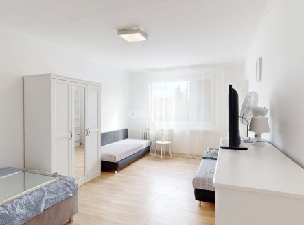 Pronájem bytu, 3+1, 80 m²