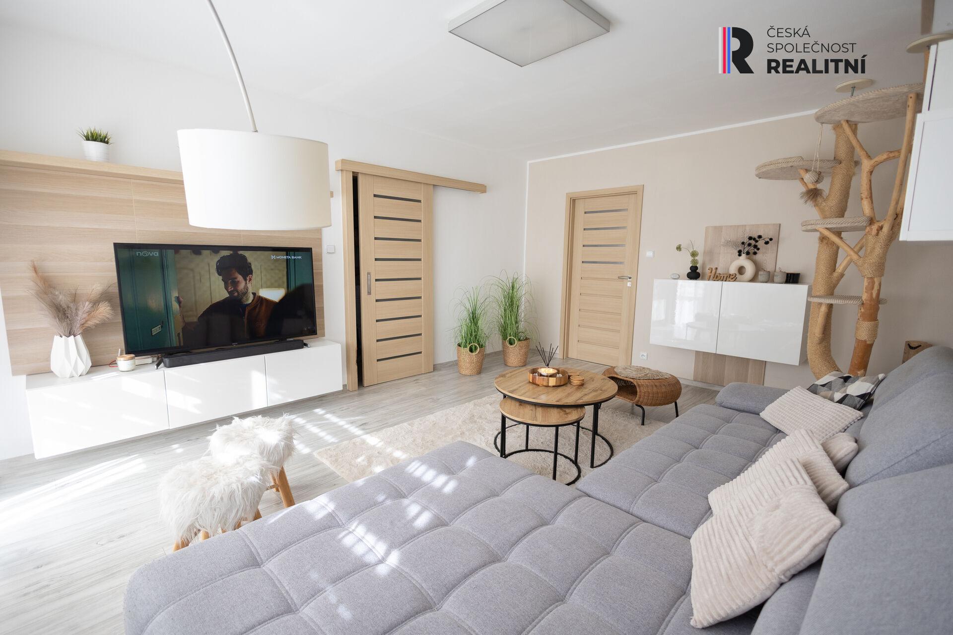 Prostorný a krásně zrekonstruovaný byt 4+1 s lodžií | 78 m² | Liberec – Staré Pavlovice, Letná