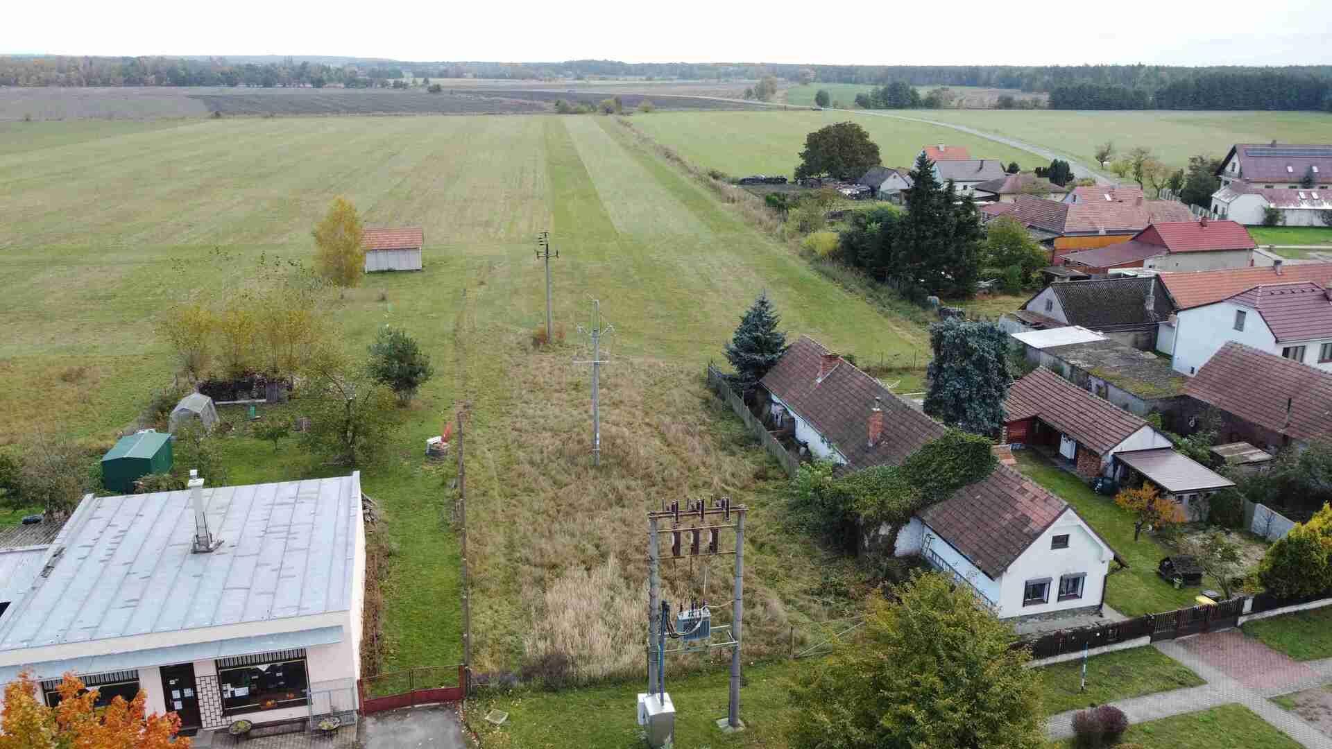 Prodej pozemků Tetov