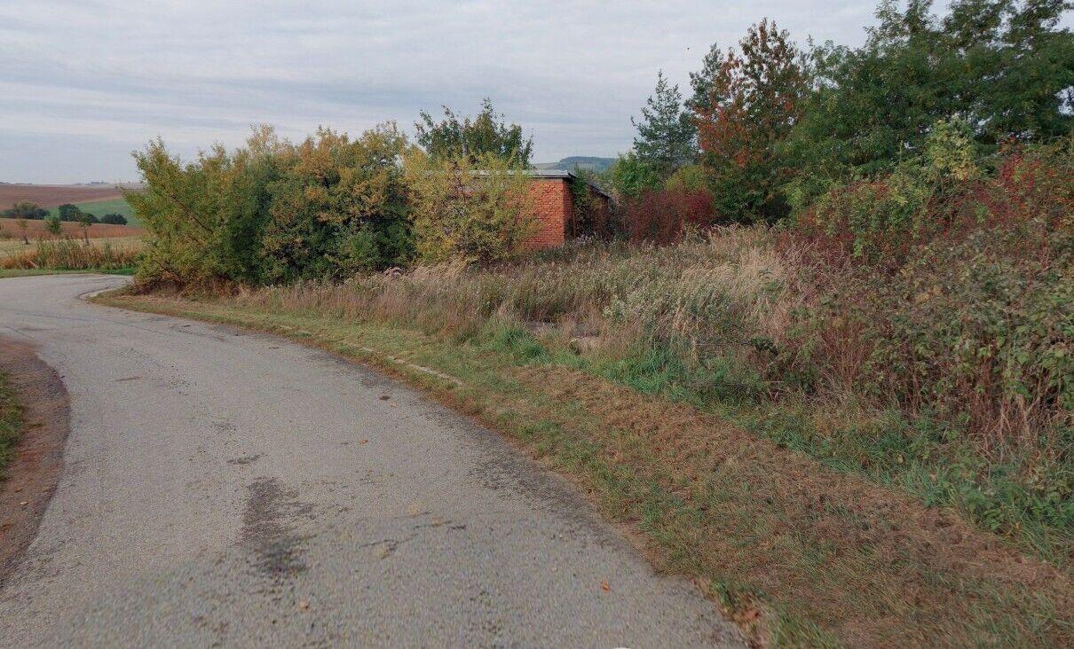 Prodej pozemku Lovčice u Kyjova