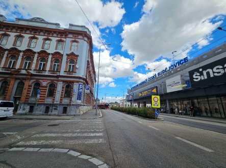 Pronájem obchodní prostory, 132 m²