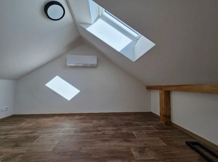 Pronájem bytu, 2+kk, 35 m²