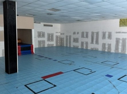 Pronájem obchodní prostory, 300 m²