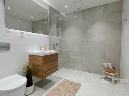 Pronájem bytu, garsoniéra, 38 m²