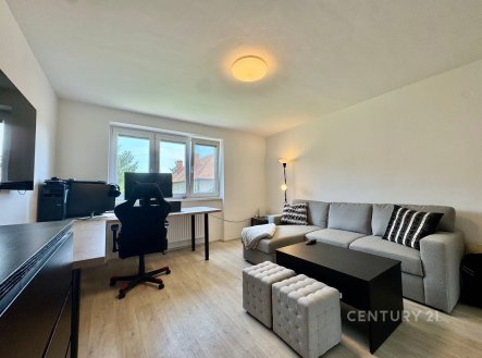 Pronájem bytu, 2+1, 57 m²