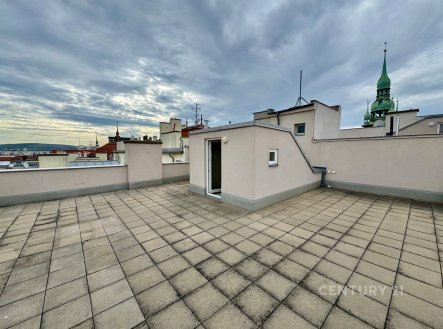 . | Pronájem bytu, 3+kk, 195 m²