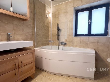 Pronájem bytu, 2+kk, 70 m²