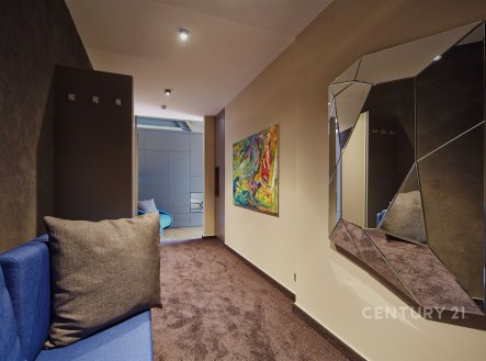 Pronájem bytu, 2+kk, 79 m²