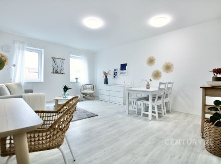 Pronájem bytu, 2+kk, 56 m²