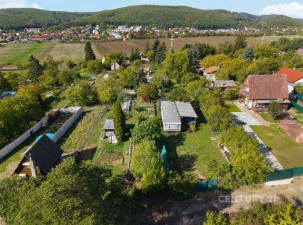 Prodej pozemku pro bydlení, 2 302 m²