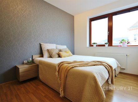 Pronájem bytu, 2+kk, 44 m²