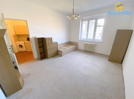 Pronájem bytu, 1+kk, 30 m²