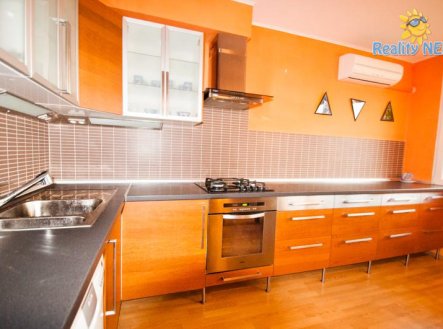 Pronájem bytu, 3+kk, 75 m²