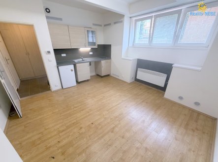 Pronájem bytu, 1+kk, 26 m² obrázek
