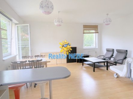 Pronájem bytu, 3+kk, 94 m²