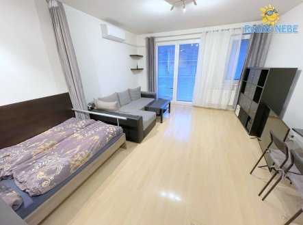 Pronájem bytu, 1+kk, 35 m²