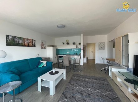 Pronájem bytu, 2+kk, 60 m²