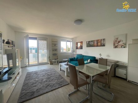 Pronájem bytu, 2+kk, 60 m²