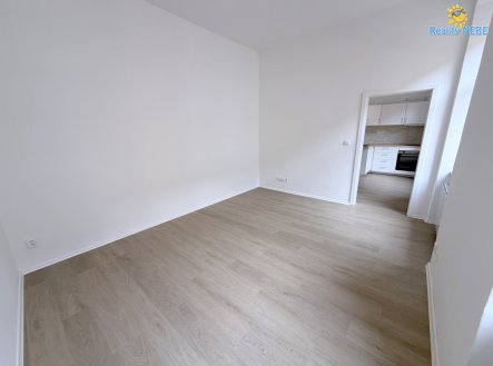 Pronájem bytu, 1+1, 33 m²