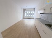 Pronájem bytu, 1+kk, 32 m²