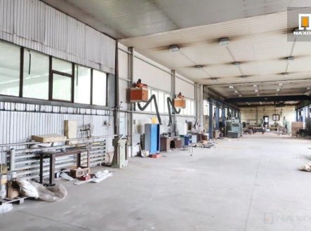 Pronájem výrobní prostory, 748 m²
