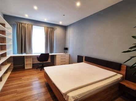Pronájem bytu, 3+kk, 95 m²