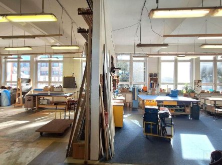 Pronájem skladu, 169 m²
