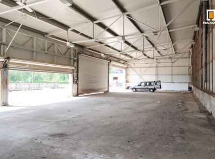 Pronájem skladu, 408 m²