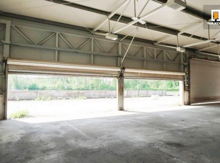 Pronájem skladu, 408 m²