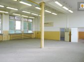 Pronájem skladu, 210 m²