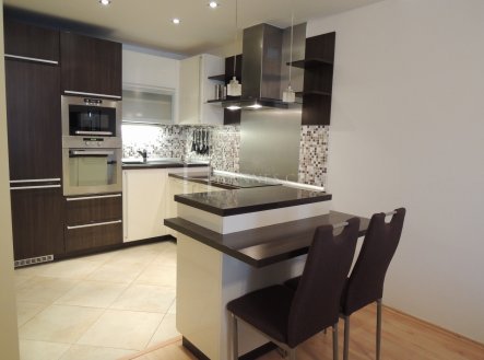 Pronájem bytu, 2+kk, 69 m²