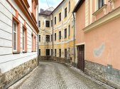 Prodej - nájemní dům, 375 m²