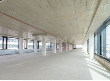 Pronájem kanceláře, 780 m²