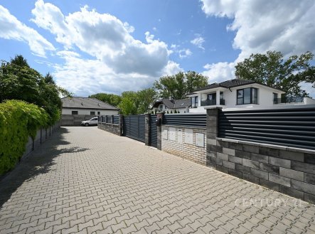 Prodej domu/vily, 243 m²