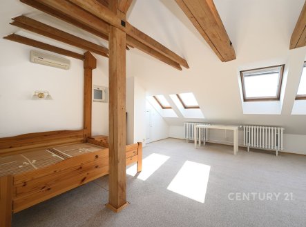 Prodej bytu, 2+1, 104 m²