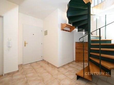 Prodej bytu, 2+1, 104 m²