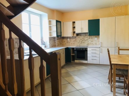 Pronájem bytu, 2+kk, 80 m²
