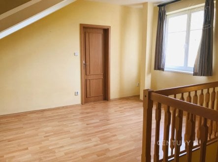 Pronájem bytu, 2+kk, 80 m²