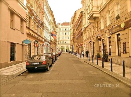 Pronájem bytu, 2+kk, 80 m²